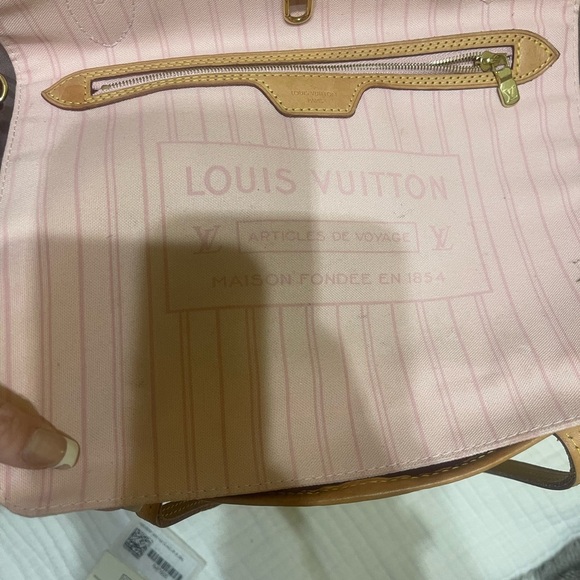 Louis Vuitton Tan and Cream Checkered Tote - Picture 14 of 16